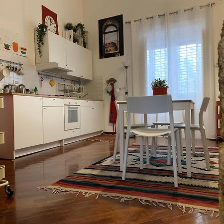 Casa Tea: Nel Cuore Del Centro Storico パレルモ エクステリア 写真