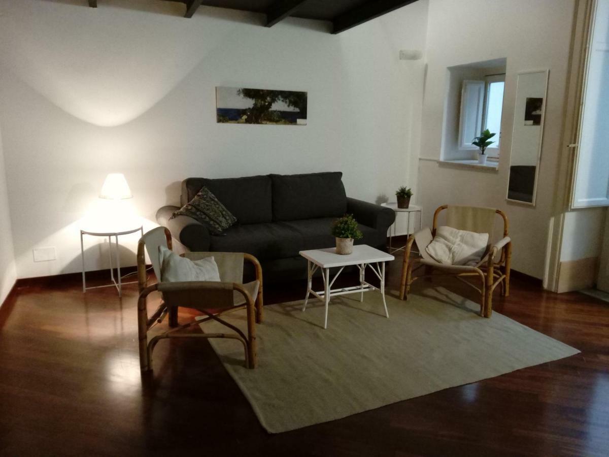 Casa Tea: Nel Cuore Del Centro Storico パレルモ エクステリア 写真